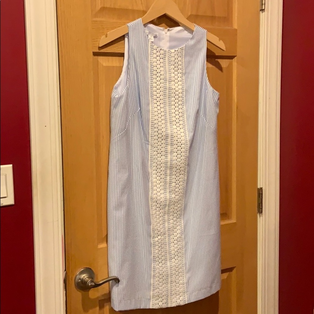 Sleeveless dress